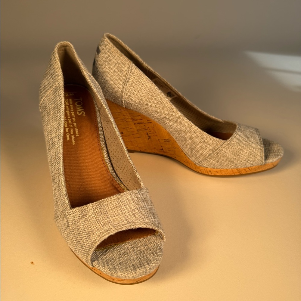 TOMS Stella Grey Woven Peep-Toe Wedge - Picture 8 of 12